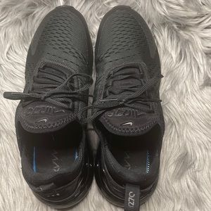 Black Nike Air Max 270
